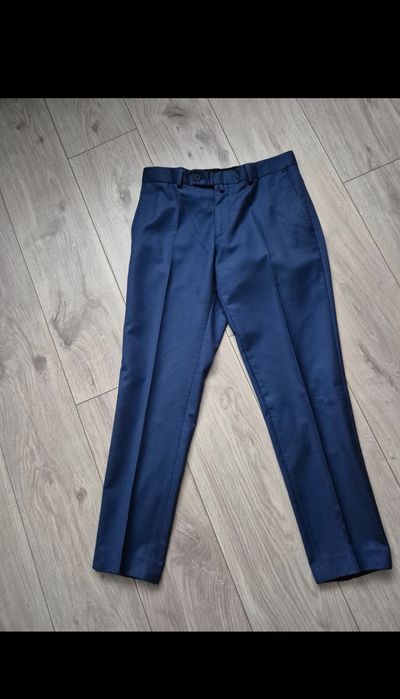 Sprzedam garnitur rozmiar 44.