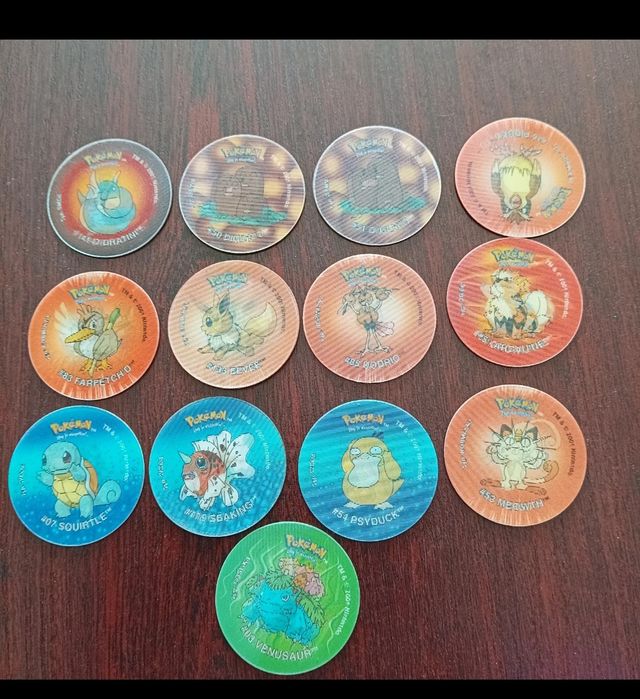 89* Pokemon trójwymiarowe 13 sztuk