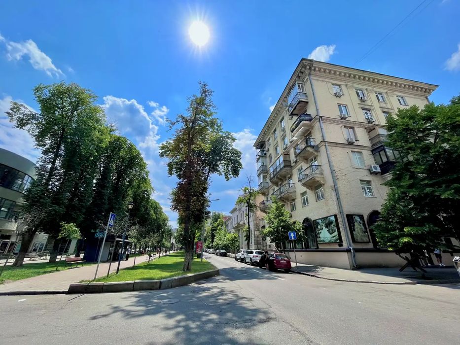 Продажа 2к квартиры, Липки, Шелковичная 13/2, ремонт, без комиссии