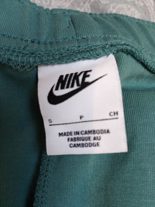 Tech Flecce Nike neon