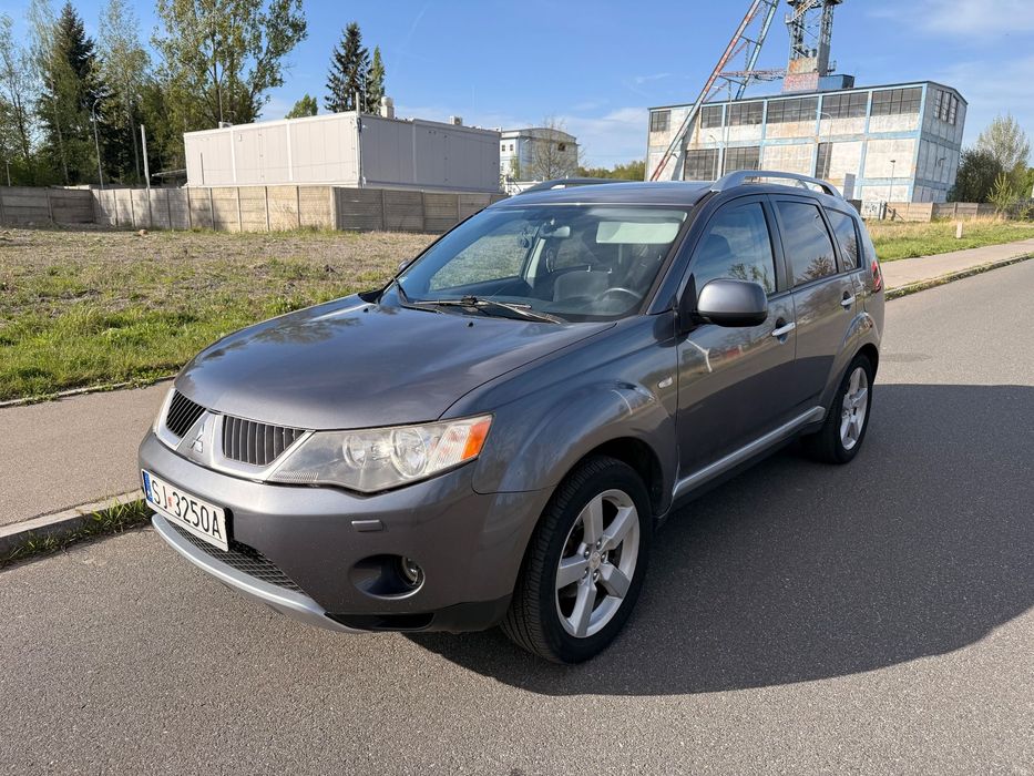 Mitsubishi Outlander Mitsubishi Outlander II 2.4 4WD