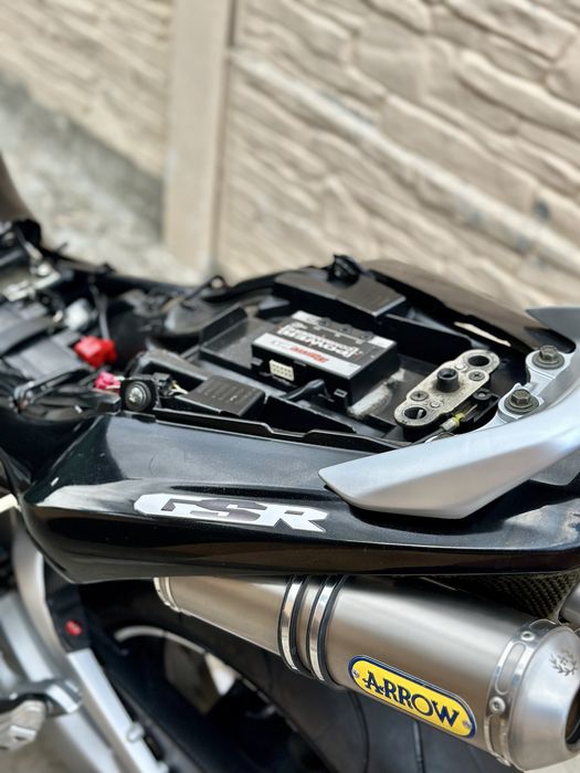 Продам Suzuki gsr 600 2009 г.