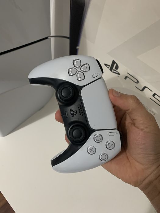 Ps5 slim 1TB C/ leitor de discos