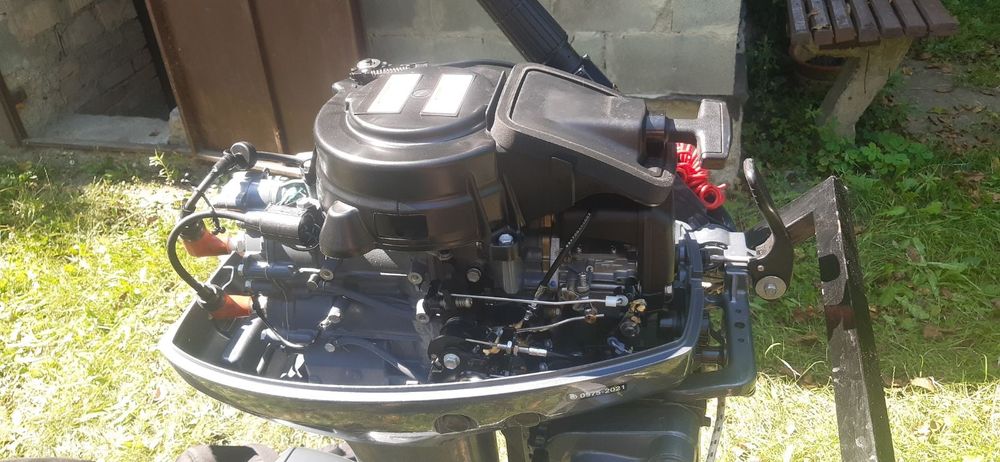 Лодка с моторм в отличром состоянии