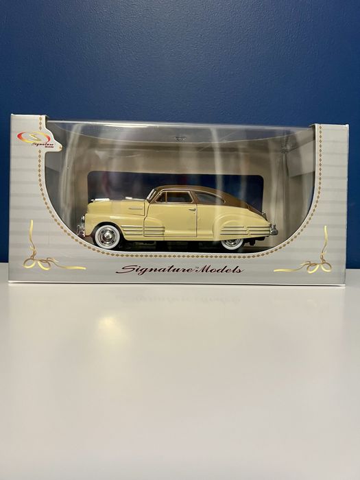 Signature Models 32437 Chevy Aerosedan Fleetline z 1948 1:32