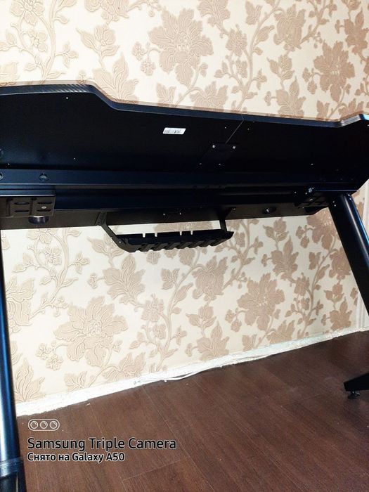 Продам компьютерный стол для геймеров AEROCOOL ACD-160