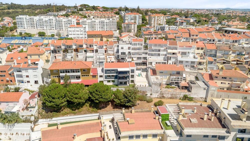 Apartamento T3 com jardim, Amoreira, Cascais