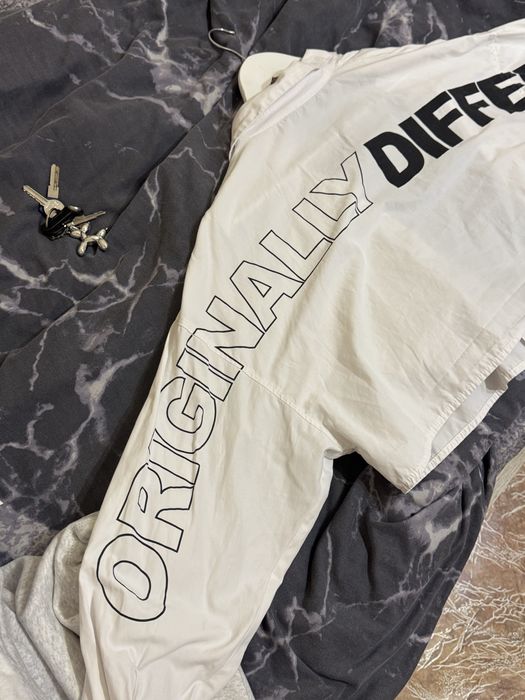 Рубашка белая укороченная