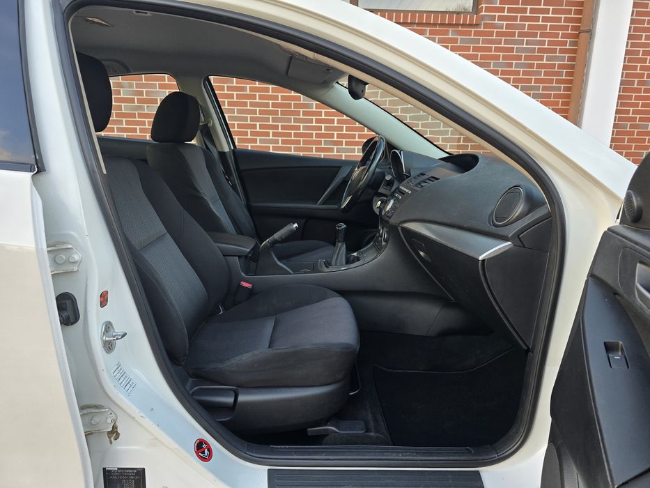 Mazda 3 Sedan 1.6 MZR 110cv