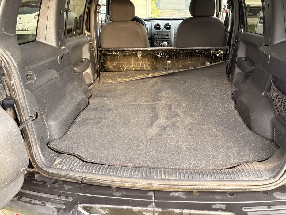 JEEP CHEROKEE 2.8 crd  automat klima van