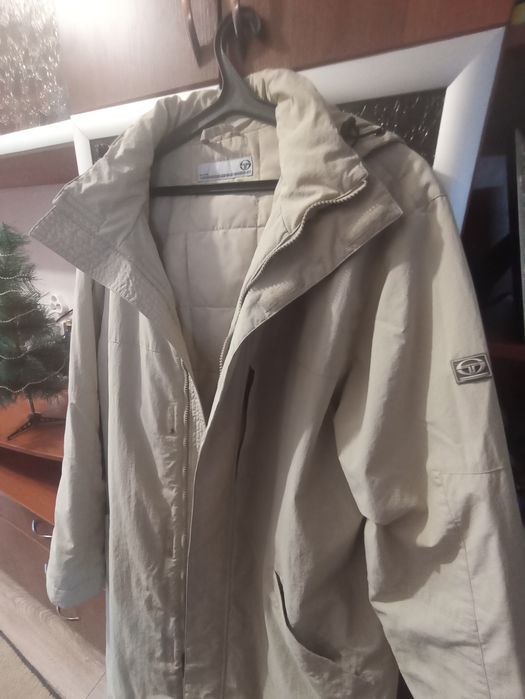 Плащ чоловічий бежевий з капюшоном