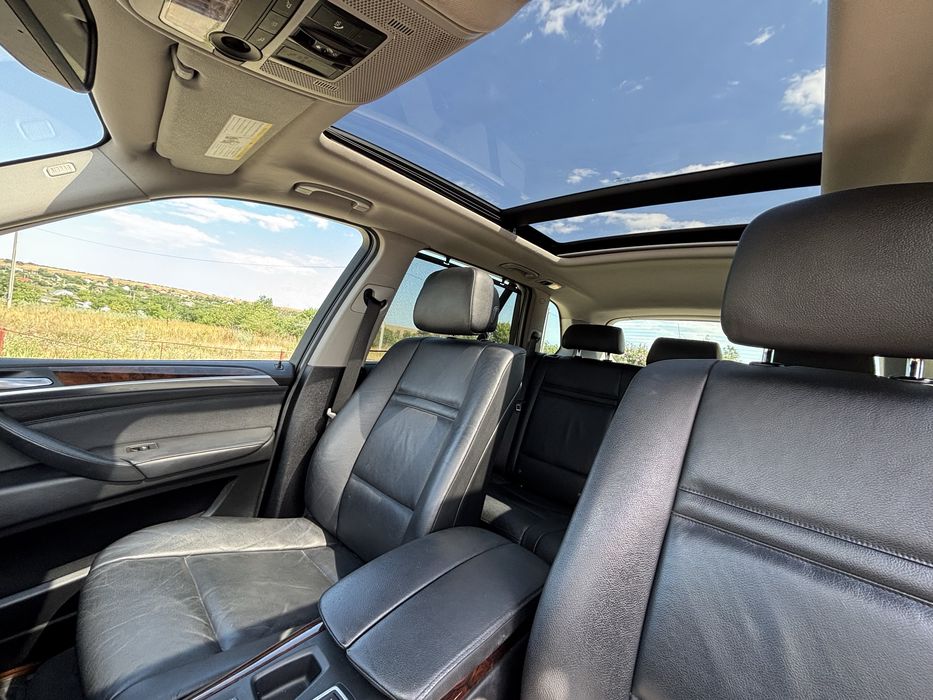 2012 BMW X5 F70