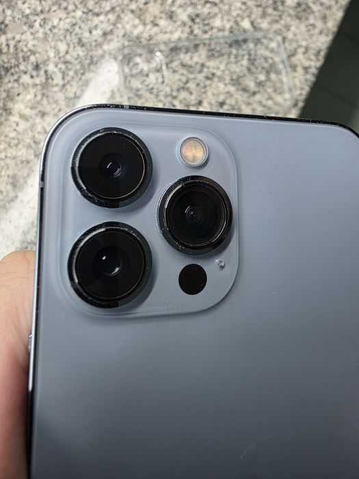 iPhone 13 Pro Max - Praticamente Novo