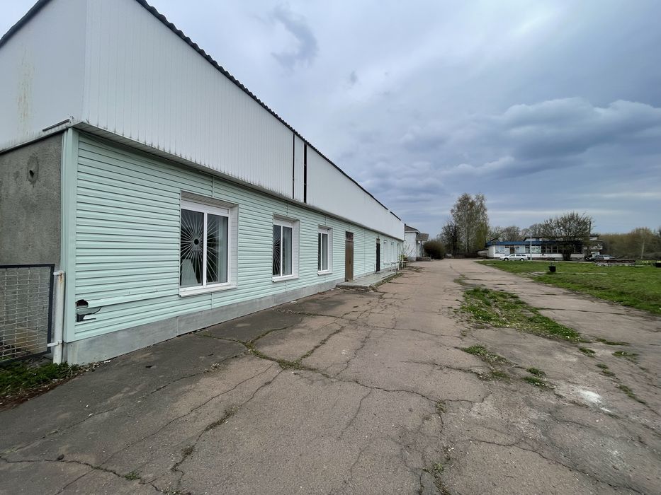 Два магазини , земля приватизована , світло три фази