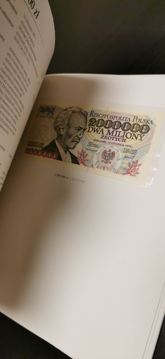 Album NBP Polskie banknoty obiegowe z lat 75-96