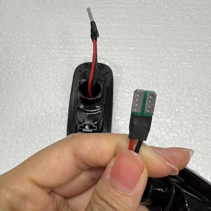 Повторители поворотов диодные ( Черные - Led ) AUDI