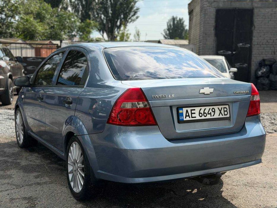 Продам Chevrolet Aveo 2006 С газом и кондером