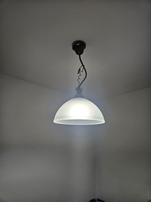 Dwa żyrandole  sufitowe