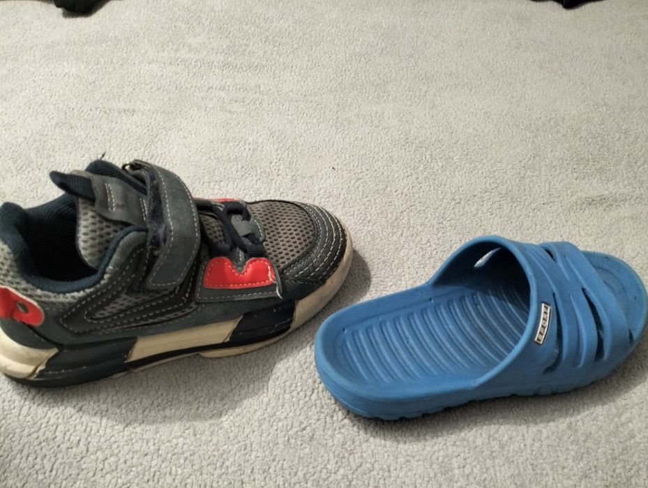 Adidasy i klapki basenowe rozm 30