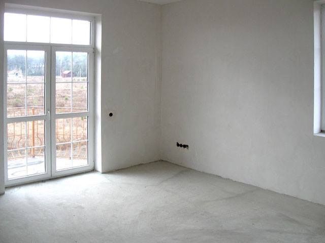 Стяжка пола. Штукатурка стін машинним способом