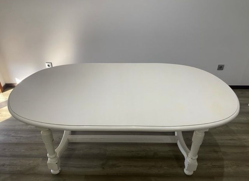 Mesa Oval Madeira Maciça - Branca