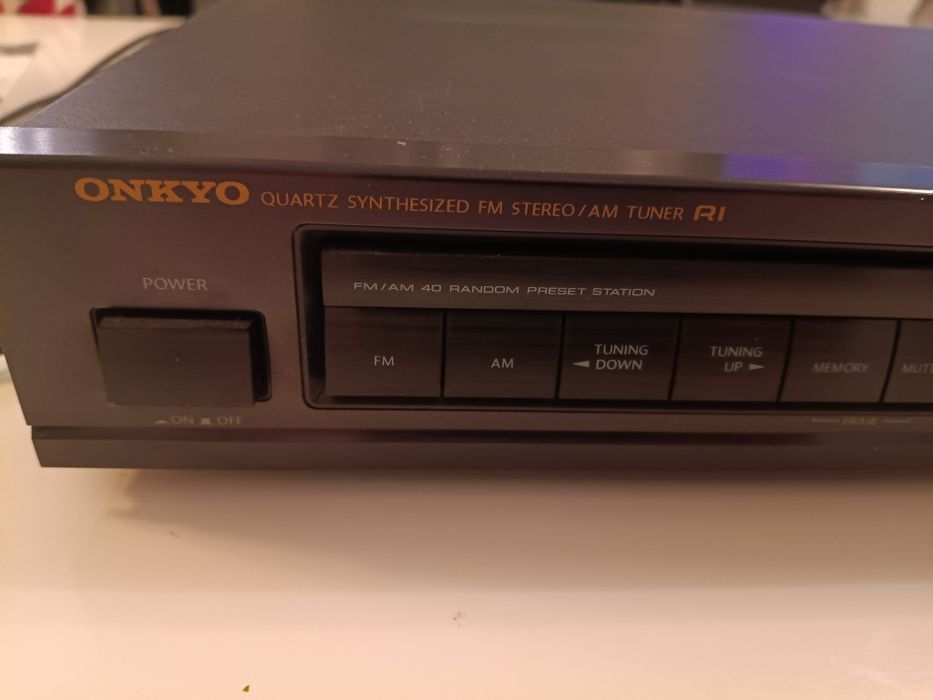 Tuner  Onkyo T-4730