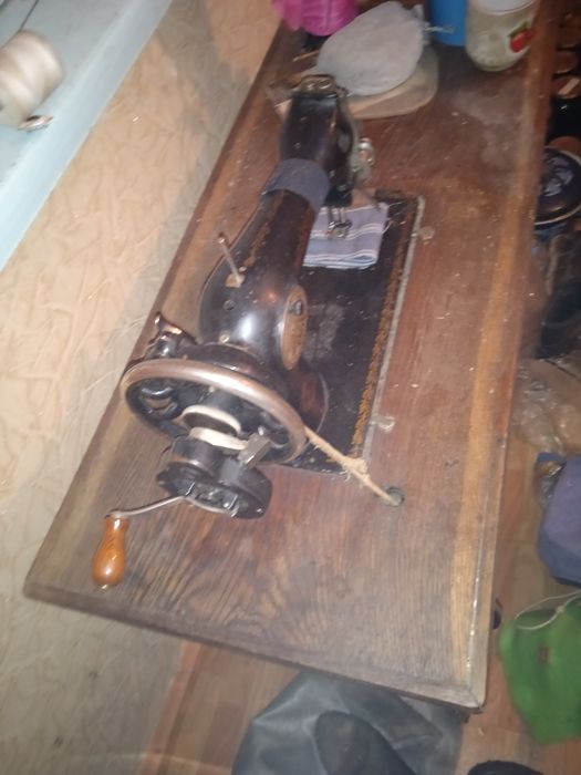 Швейна машинка старий варіант