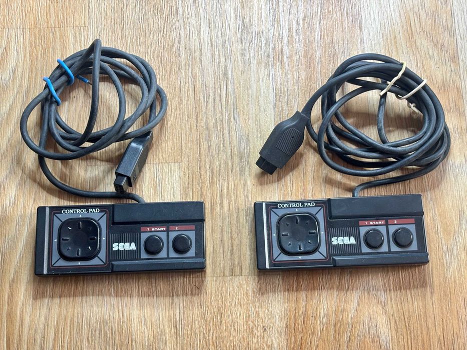 Sega Master System II + 2 Comandos + Transformador (Alex Kidd Integrado)