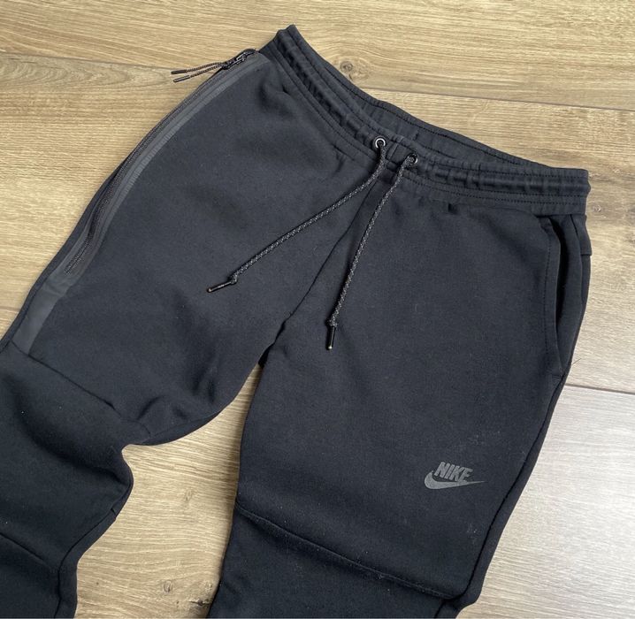 Спортивні штани Nike tech fleece