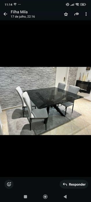 Mesa com Tampo de Vidro