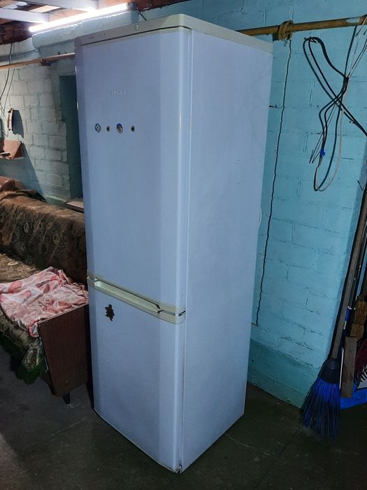 Продам холодильник
