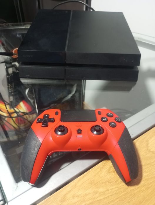 PlayStation 4 de 1Tb com comando wireless