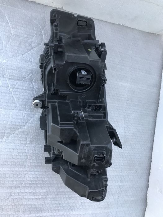 Фара права ліва bmw g20 USA