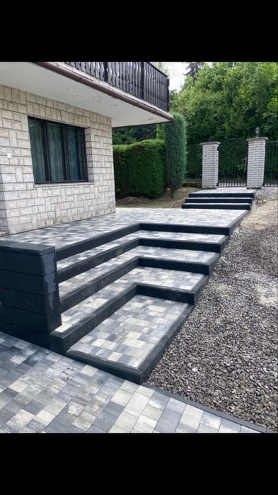 Układanie kostki brukowej, roboty ziemne