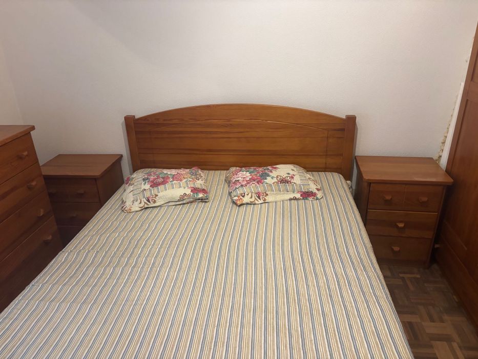 Vendo mobília de quarto completa