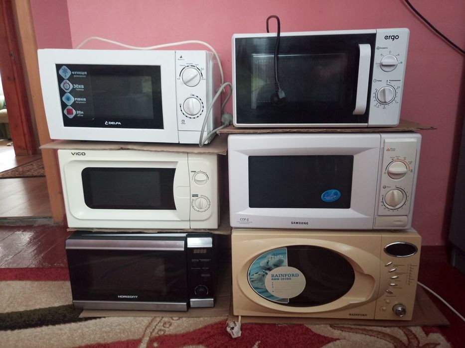 Мікрохвильова піч Б/У.