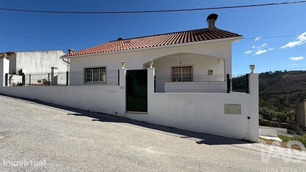 Casa / Villa T4 em Mação, Penhascoso e Aboboreira de 206,00 m2