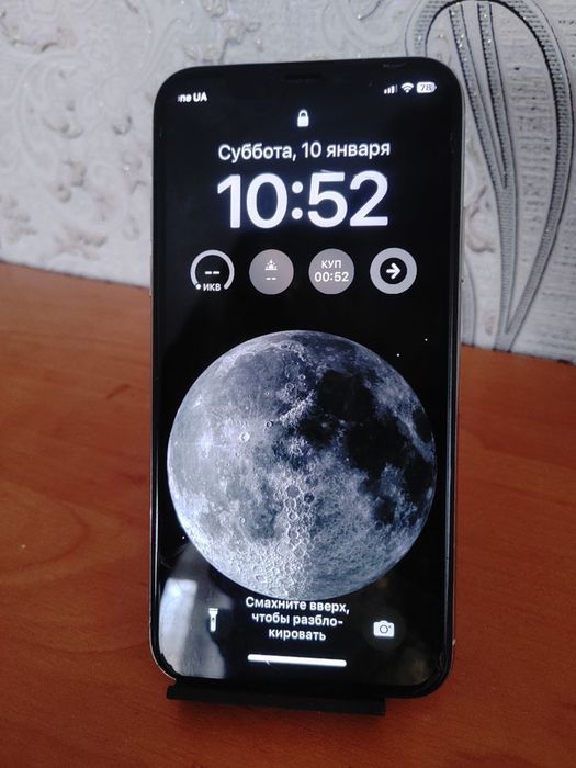 Продам Айфон Х newerlock