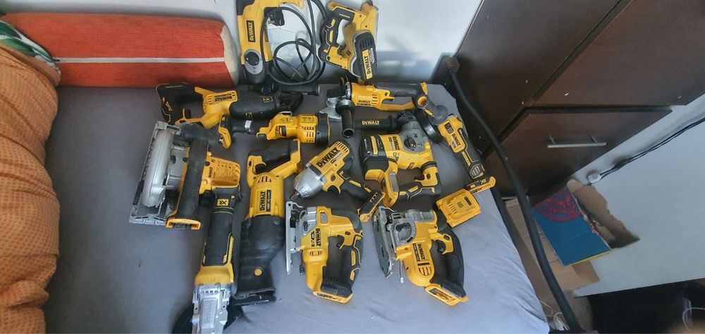 DeWALT Milwaukee 10.8 , 18v