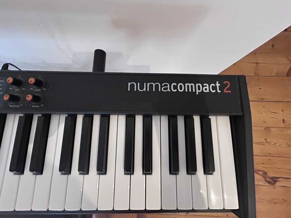Teclado Studiologic Numa Compact 2 + acessórios