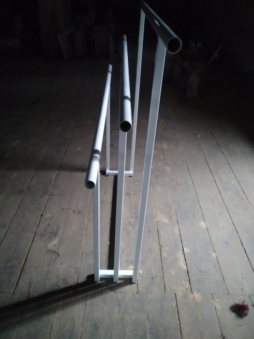 Sprzedam ekspozytor (stojak)