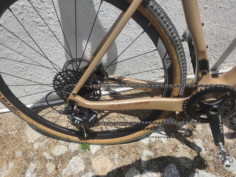 Gravel Megamo West