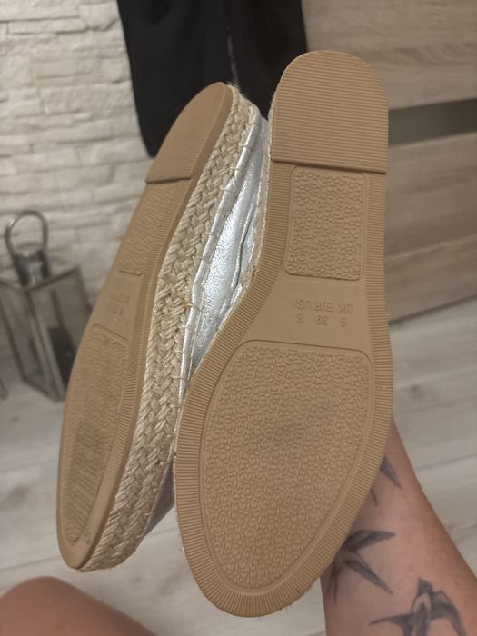 Nowe strebne buciki nowe