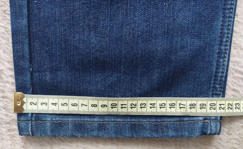 Продам мужские джинсы w38-l31(на 34)