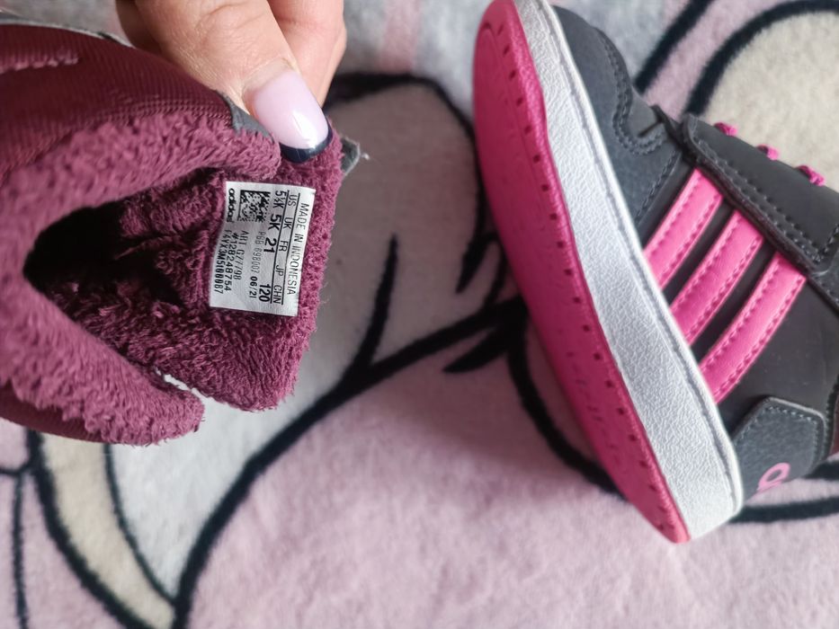 Buty, adidasy, kozaki 21