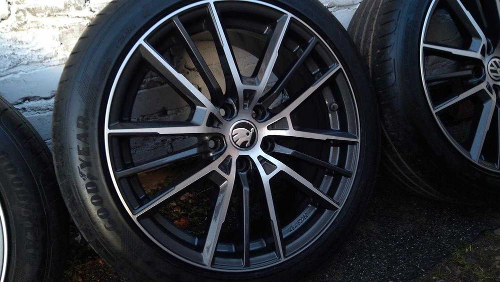 [442]OCTAVIA IV T-roc 225/45/18 A4 b8 KAROQ C w205 CLA w212 tpms 5x112