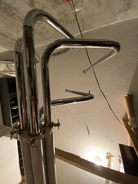 Charriot ajustavel com rodas