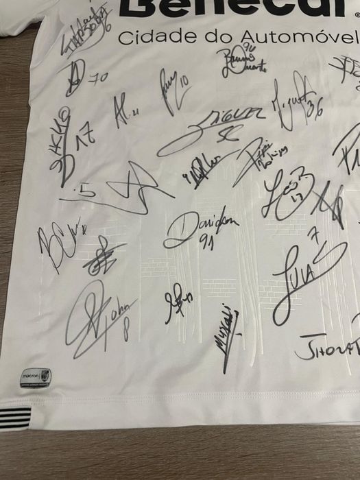 Camisola Vitória SC - Época 18/19 Autografada