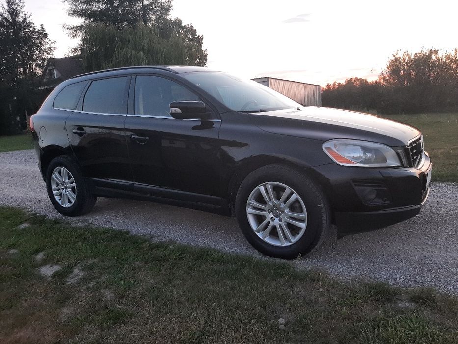Volvo xc60 2.4d 163konie 4x4 orginalny przebieg dobry stan