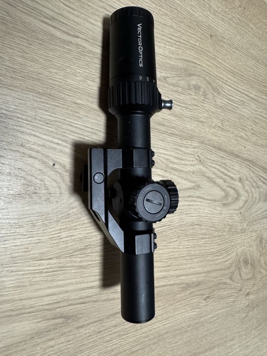 Загонний приціл VectorOptics Taurus 1-6x24